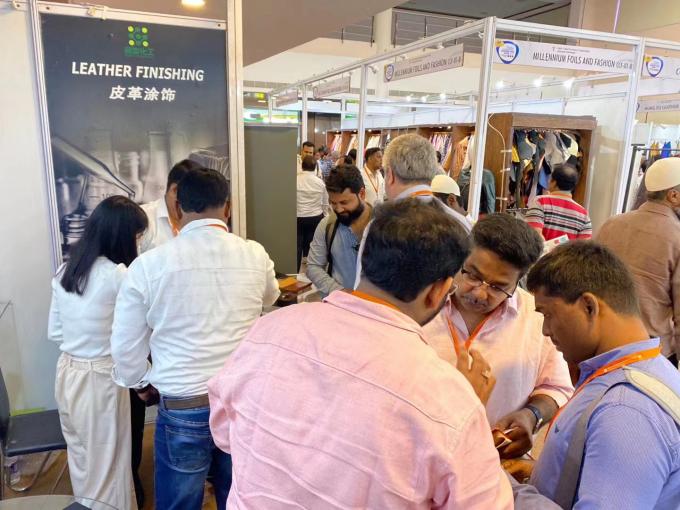 Оптовая продажа PSAF Бесплатно Водоотталкивающее Водостойкое для тканей Кожа Мебельная защита Уход за мебелью Водостойкий спрей 25